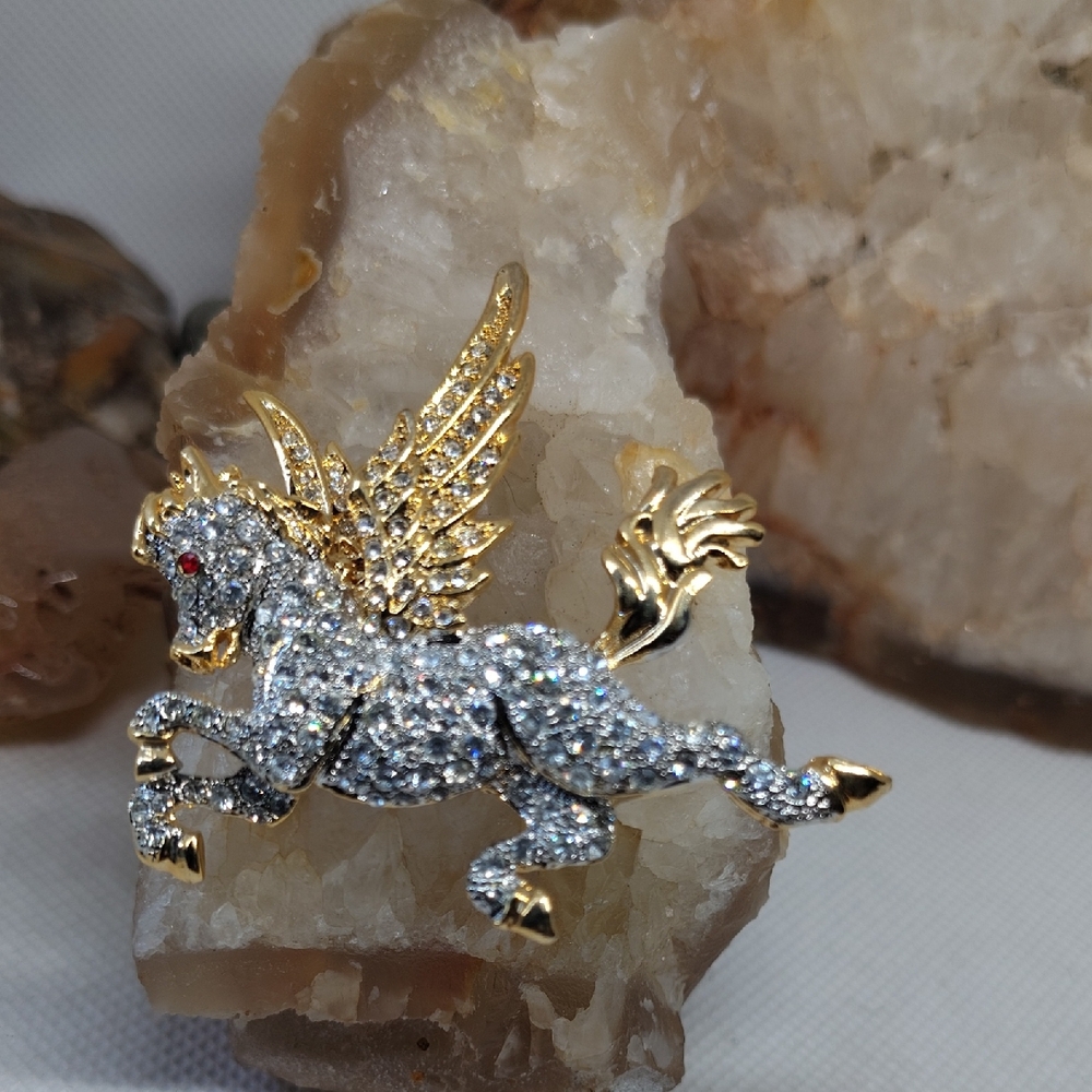 Vintage Rhinestone Pegasus Brooch Swarovski Style Unsigned Piece
